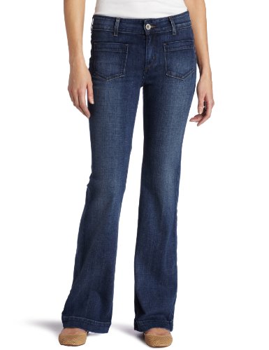Levi's Women's Patch Pocket Flare Jean product image