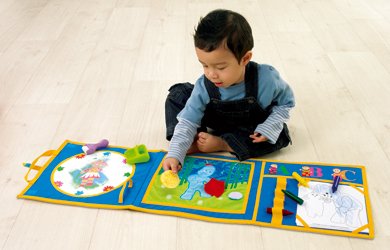 Childrens Toyshop  Toys : Crayola - In the Night Garden Happy Hands Art Mat