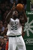 New Jersey Nets v Boston Celtics: Shaquille O'Neal Photographic Poster Print by Elsa ., 24x36