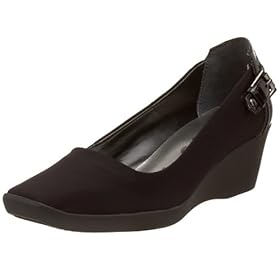 Unisa Women's Hillary Stretch Wedge Pump
