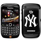 Coveroo New York Yankees NY Design on BlackBerry Curve 8520 8530 Phone Cove ....