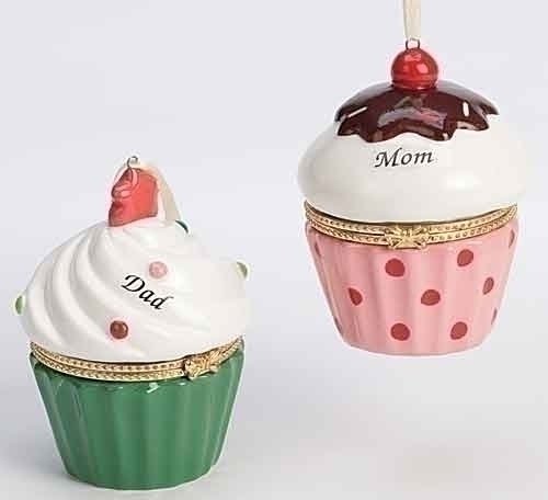 12 Sweet Memories Mom and Dad Cupcake Message Box Christmas Ornaments 2.75