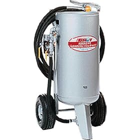 150 LBS SANDBLASTER W/ WATER EXTRACTOR