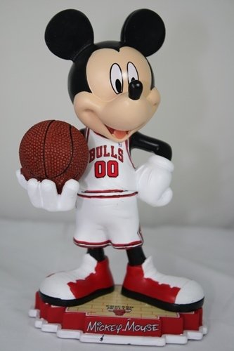 Chicago Bulls NBA 8'' Mickey Mouse Figurine