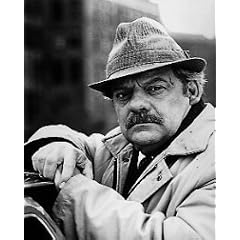 DAVID JASON AS DI WILLIAM GEORGE 'JACK' FROST FROM A TOUCH OF FROST #1 - SCHWARZ-WEISS - Filmfoto - MITTELGROSS - 14x11" (36x28cm)