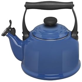 Le Creuset Traditional Kettle, 2.1 Litre, Graded Blue
