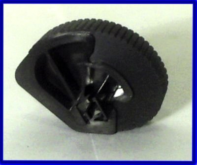 pick up rollers and feed rollers-HP LJ 5 Compatible Main Tray Pick Up Roller RB1-7911 Images