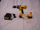 DEWALT DC980KA 12-Volt Ni-Cad 1/2-Inch Cordless Drill/Driver Kit