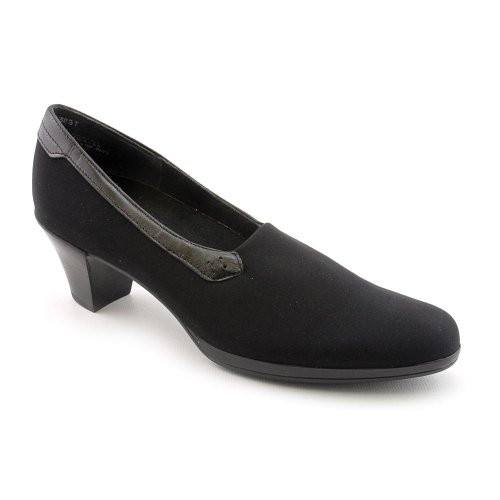 Munro Women's Nora Pumps