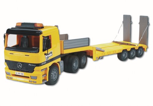 Childrens Toyshop  Toys : Bruder 02657 MB Actros Low Loader