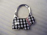 Accroche sac, porte sac chien scottie a blanc et noir collier rose
