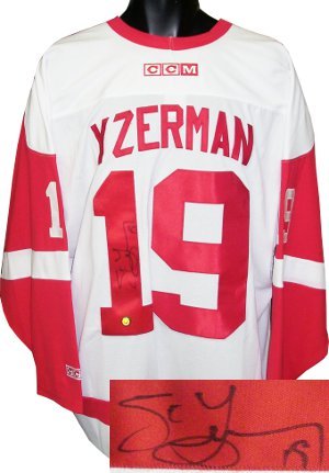 Steve Yzerman Signed Detroit Red Wings Jersey