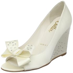 Butter Womens Ciara Wedge Pump