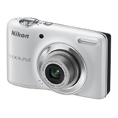 Nikon Coolpix L25 Digitalkamera wei� (10 Megapixel, 5-fach opt. Zoom, 7,5cm (3 Zoll) Display, bildstabilisiert) Kit inkl. 2GB-Speicherkarte und Tasche