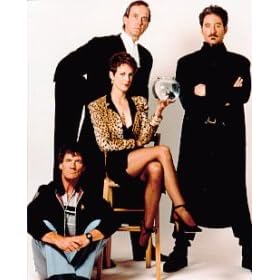 JOHN CLEESE AS ARCHIE LEACH, JAMIE LEE CURTIS AS WANDA GERSHWITZ, MICHAEL PALIN AS KEN PILE, KEVIN KLINE AS OTTO FROM A FISH CALLED WANDA #1 - Photo cin�matographique en couleur -GRANDE - 50x40cm
