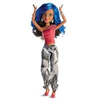 Liv - Feature Dancing Alexis