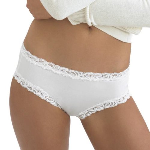 Vanity Fair Women's Perfect Lace Microfiber Hipster Panty