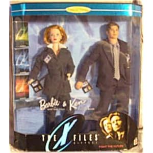 The X-Files Barbie and Ken Giftset by Fight the Future