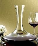 Review The Wine Enthusiast  / The Wine Enthusiast Vivid Decanter - 60-oz.