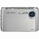 Samsung NV4 Digitalkamera (8 Megapixel, 3-fach opt Zoom, 2,5" Display) in silber