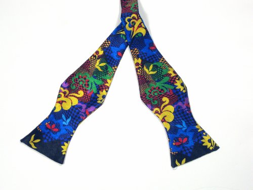 Hawaiian Print Bowtie