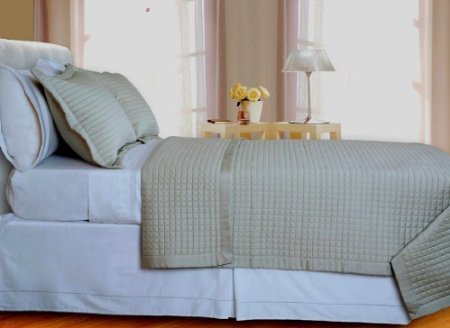 California King Size 400 Thread count Linen/Beige Coverlet Set Including Matching Shams 100% Egyptian Cotton