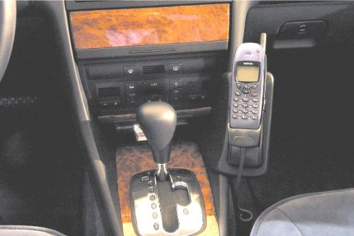 Waeco AUK080 Echtleder Telefonkonsole Schaltung schwarz f&uuml;r Audi A6 Bj. 1997-04/2004 Preisvergleich
