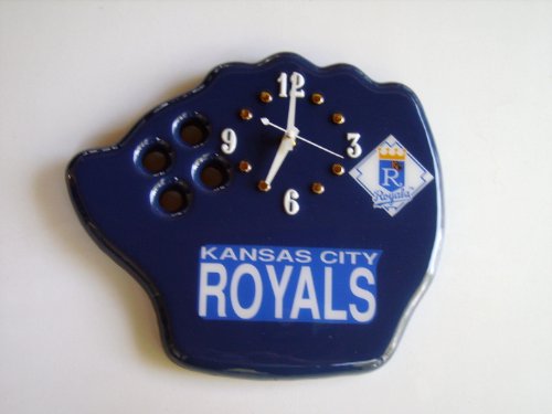 KANSAS CITY ROYALS GLOVE WALL CLOCK