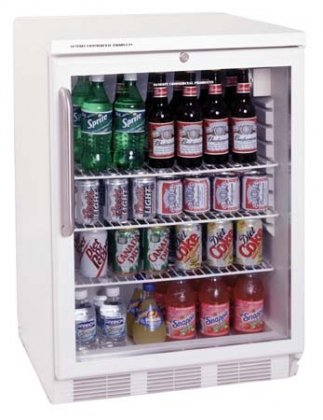 5.5 c.f Refrigerator with Built-In fan and towel bar