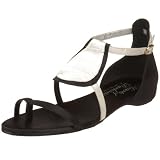 Cri de Coeur Women's Charm Strap Flat