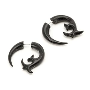 girl with the dragon tattoo costume: earrings