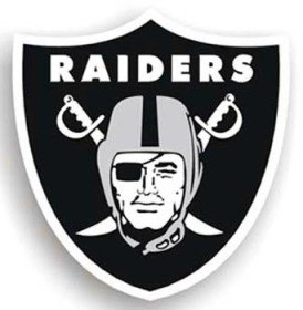 Oakland Raiders 12'' Logo Car Magnet