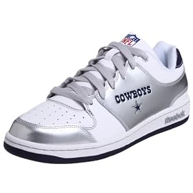 Reebok Men's NFL Cowboys Field Pass Helmet Sneaker