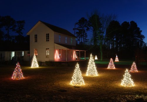 Crab Pot Christmas Tree Height: 6 ft. Light Color: Multicolor On Sale