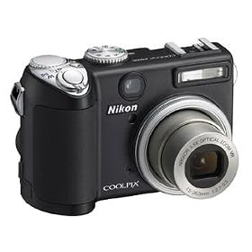 Nikon - COOLPIX P5000 - Appareil photo Compact num�rique Performant - 10 MP, zoom 3,5x, VR, �cran 2,5", 3200 ISO