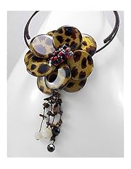 Flower Cotton Waxed Thread Dyed Mother of Pearl Necklace