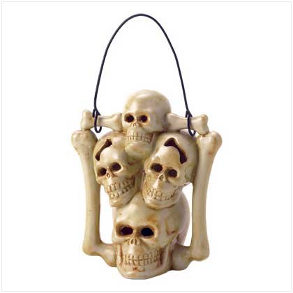 Skull Candleholder - Style 38227