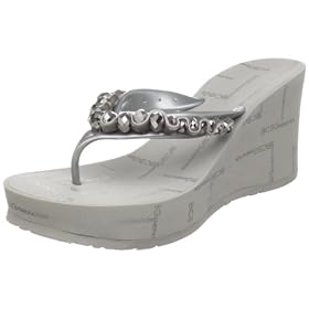 BCBGeneration Womens Saria Thong Sandal
