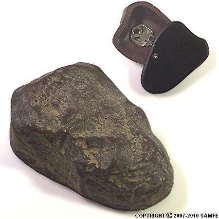 Rock Key Hider w/ Swing Cover