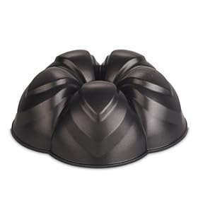 Berndes Tulip Flower Cake Pan by Berndes