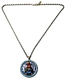  : Tarina Tarantino Queen Alice Medium Cameo Necklace