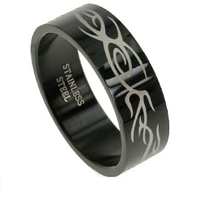 316L Stainless Steel Ring with IP black. Width: 8mm