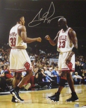 Scottie Pippen Autographed/Hand Signed Chicago Bulls 16x20 Photo w/Jordan