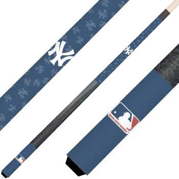 NFL New York Yankees Cue and Case Set