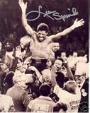 LEON SPINKS SIGNED AUTOGRAPHED SIGNED AUTOGRAPHED VICTORY PHOTO BEATS MUHAMMAD ALI (BOXING)