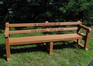Cover image : Northwoods 8 Foot Accessible Bench With Arms - Redwood