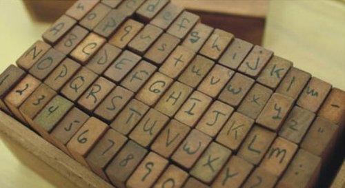 0个 木箱入り 手书きタイプと活字タイプ 2点セ