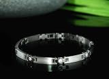 DIAMOND EYE CROSS LINK SOLID STAINLESS STEEL BRACELET .25 x 8.5