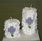 White Lilac Medium Hand Cake Pillars