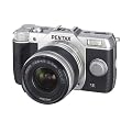 Pentax Q10 Systemkamera (12 Megapixel CMOS Sensor, 7,6 cm (3 Zoll) Display, Full HD, HDMI) inkl. 5-15mm Objektiv Kit silber